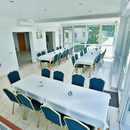 Zacisze Bis Semesteranläggning (resort) *